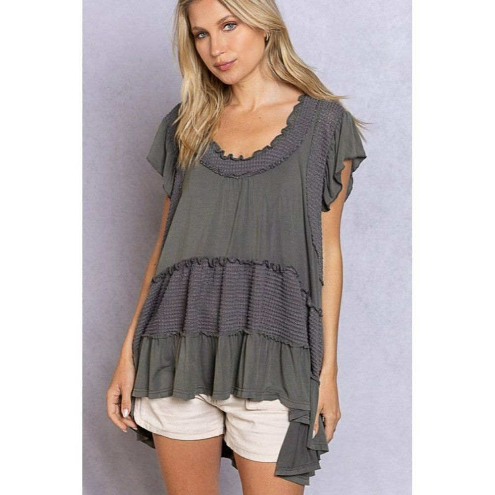 POL Caught in a Breeze Ruffle Top in Charcoal SMT2076 - Picture 2 of 5